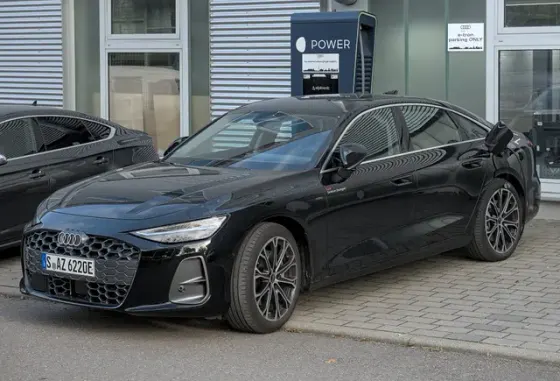 奥迪 · Audi A6 车系示例照片